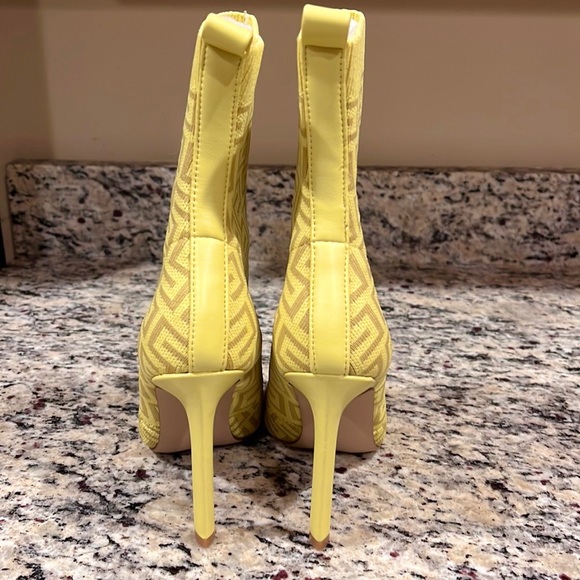 Steve Madden Sock Boots - Picture 3 of 6